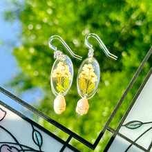 Load image into Gallery viewer, Bridal Wreath oval pearl drop earring