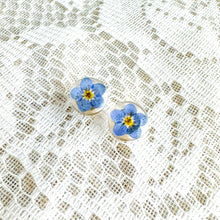 Load image into Gallery viewer, Forget-me-not studs