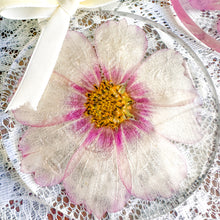 Load image into Gallery viewer, Pink Cosmo circle ornament
