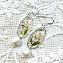 Load image into Gallery viewer, Bridal Wreath oval pearl drop earring
