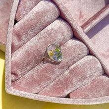 Load image into Gallery viewer, Size 5 - Garden Window sterling silver ring