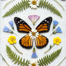 Load image into Gallery viewer, Monarch Butterfly Rectangle Wall Hanging