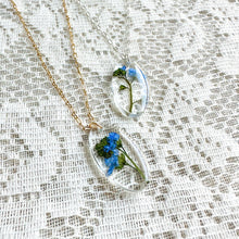 Load image into Gallery viewer, Forget-me-not oval necklace