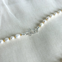 Load image into Gallery viewer, Buttercup freshwater pearl beaded necklace