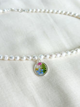 Load image into Gallery viewer, Garden Window freshwater pearl beaded necklace (no. 2)
