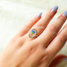 Load image into Gallery viewer, Forget-Me-Not Window ring (size7/7.5)