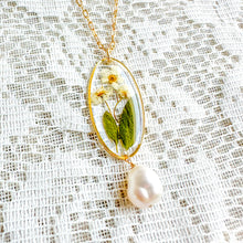 Load image into Gallery viewer, Bridal wreath oval pearl drop necklace