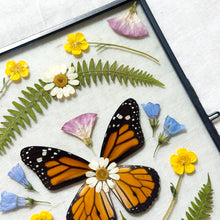 Load image into Gallery viewer, Monarch Butterfly Rectangle Wall Hanging