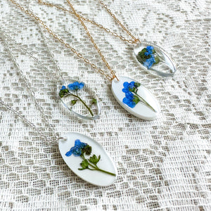 Forget-me-not oval necklace