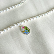 Load image into Gallery viewer, Garden Window freshwater pearl beaded necklace (no. 2)