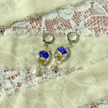 Load image into Gallery viewer, Blue flax pearl huggie hoop