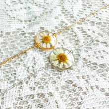 Load image into Gallery viewer, Daisy chain bracelet