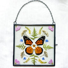 Load image into Gallery viewer, Monarch Butterfly Square Wall Hanging