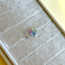 Load image into Gallery viewer, Size 8 - Garden Window sterling silver ring