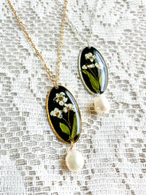 Load image into Gallery viewer, Bridal wreath oval pearl drop necklace
