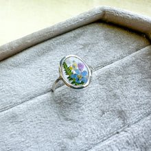 Load image into Gallery viewer, Size 5.5 - Garden Window faceted sterling silver ring