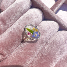 Load image into Gallery viewer, Size 7 - Garden Window sterling silver ring