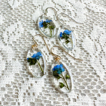 Load image into Gallery viewer, Forget-me-not oval earring