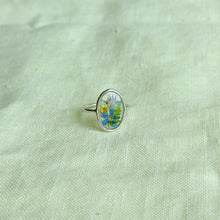 Load image into Gallery viewer, Size 5 - Garden Window sterling silver ring