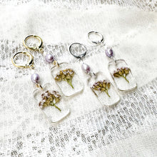 Load image into Gallery viewer, Pink yarrow pearl huggie hoops