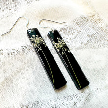 Load image into Gallery viewer, Queen Anne's Lace bar earrings