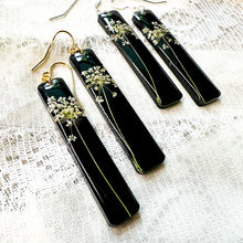 Load image into Gallery viewer, Queen Anne's Lace bar earrings