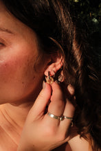 Load image into Gallery viewer, Bridal wreath rectangle bead hoops