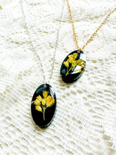 Load image into Gallery viewer, Goldenrod oval necklace