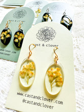 Load image into Gallery viewer, Goldenrod oval earring