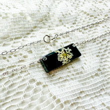 Load image into Gallery viewer, Cameo bar necklace