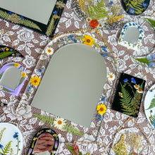 Load image into Gallery viewer, Clear daisy and forget-me-not wall mirror