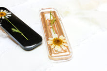 Load image into Gallery viewer, Chamomile rectangle hair clip
