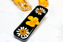 Load image into Gallery viewer, Daisy & buttercup rectangle hair clip