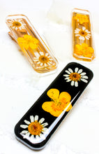Load image into Gallery viewer, Daisy & buttercup rectangle hair clip
