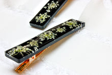 Load image into Gallery viewer, Queen Anne’s Lace cameo hair clip