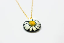 Load image into Gallery viewer, Black Daisy Necklace