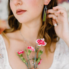 Load image into Gallery viewer, Forester bar earrings