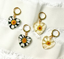 Load image into Gallery viewer, Daisy heart huggie hoops