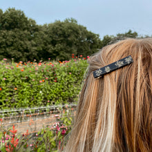 Load image into Gallery viewer, Queen Anne’s Lace cameo hair clip