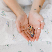 Load image into Gallery viewer, Bluebell hair clip