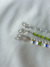 Load image into Gallery viewer, Blue flax freshwater pearl beaded necklace (no. 1)
