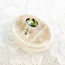 Load image into Gallery viewer, Yarrow patterned band ring (Size 7)
