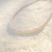 Load image into Gallery viewer, Lilac shell necklace
