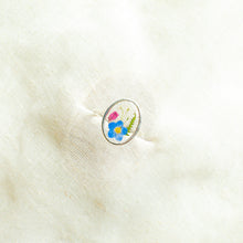 Load image into Gallery viewer, Garden Window ring (size 9)
