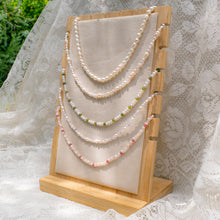 Load image into Gallery viewer, Pinky &amp; Pearly necklace
