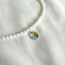 Load image into Gallery viewer, Garden Window freshwater pearl beaded necklace (no. 2)
