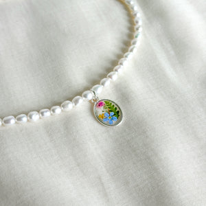 Garden Window freshwater pearl beaded necklace (no. 2)