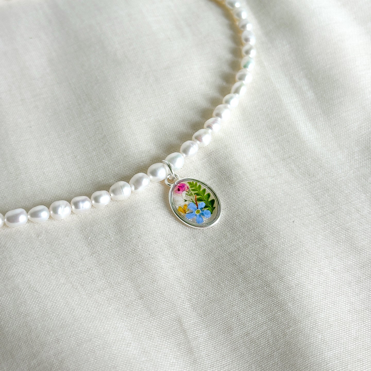Garden Window freshwater pearl beaded necklace (no. 2)