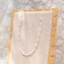 Load image into Gallery viewer, Lilac &amp; Pearly necklace
