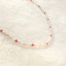 Load image into Gallery viewer, Pinky &amp; Pearly necklace
